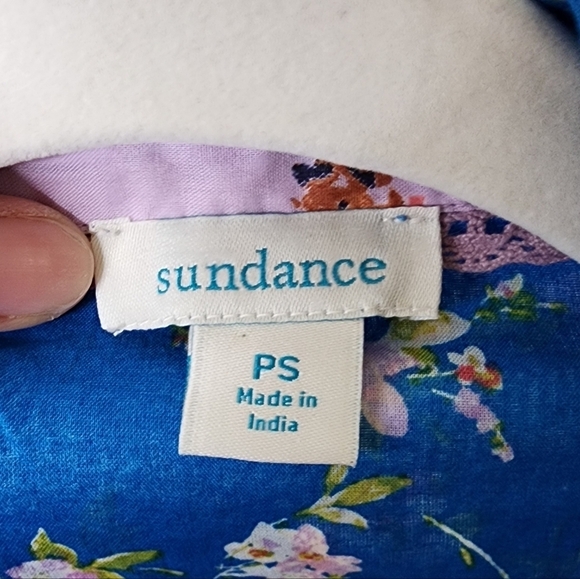 Sundance Blue Floral Button Down Blouse SP - Picture 4 of 4